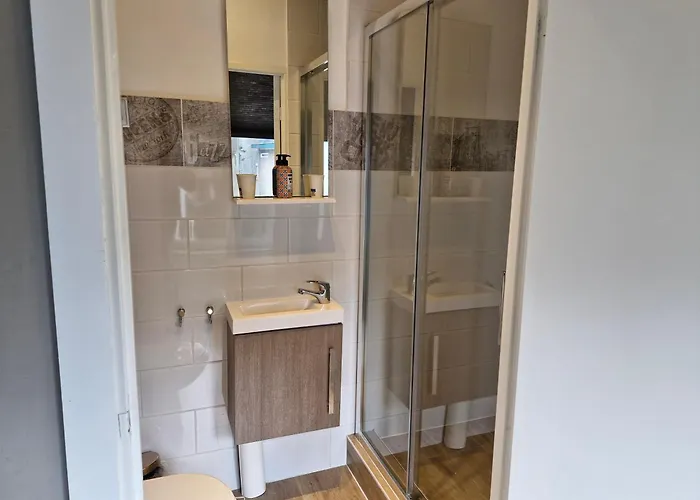 Insulinde ゲストハウス